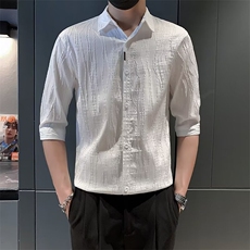 白色