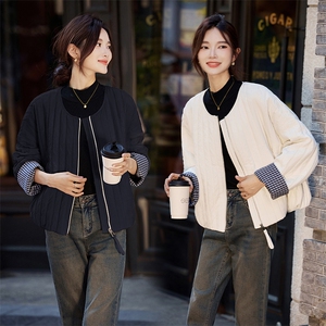 安之芮娜，杭州浙宝服装城-杭派风B馆2楼3通道246号