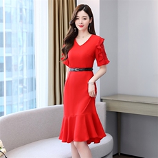 2022夏季气质收腰优雅迷人性感时尚舒适感性小V领个性短袖高腰，女装连衣裙，时尚俏佳人