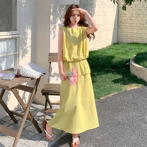 设计感黄色无袖背心上衣半身裙套装女2025夏季新款甜美减龄两件套图片