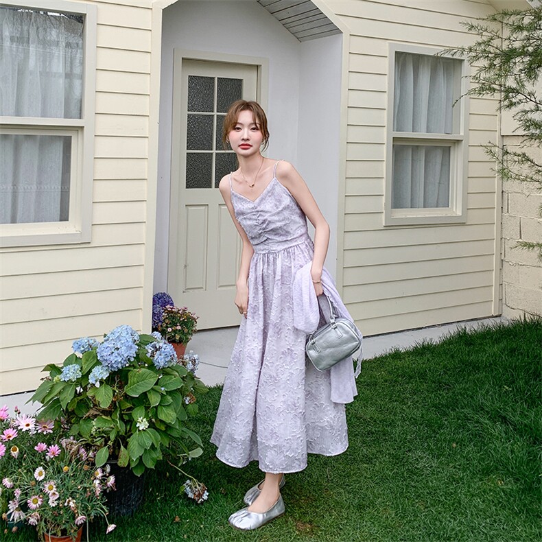 高级感甜美雪纺碎花长裙2025新款法式粉色吊带连衣裙女夏,女装连衣裙,纯色衣恋