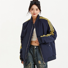 藏青色