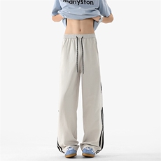 卡其色