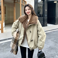 新款！保暖休闲大毛领派克服牛角扣工装外套2C133-6006-P255-K378，女装派克服，2C133