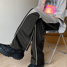 黑色