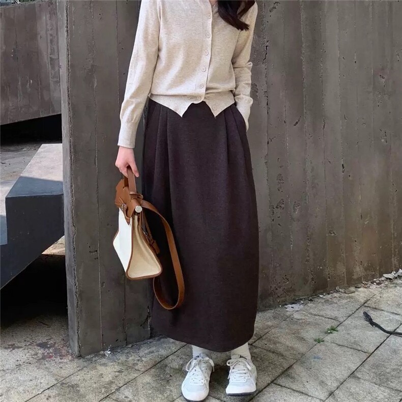 2025年秋季中长款时尚百搭通勤简约花苞裙，女装半身裙，湘姗