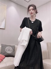 假二件连衣裙ＭL，女装连衣裙，可纳奇