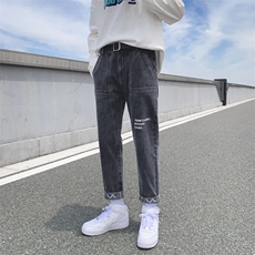 灰色