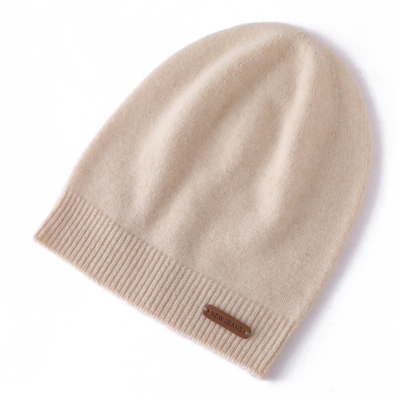 秋冬新款百搭舒适简约保暖女皮标LOGO款35%针织帽子图片