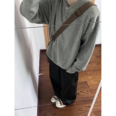 灰色