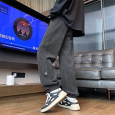 灰色