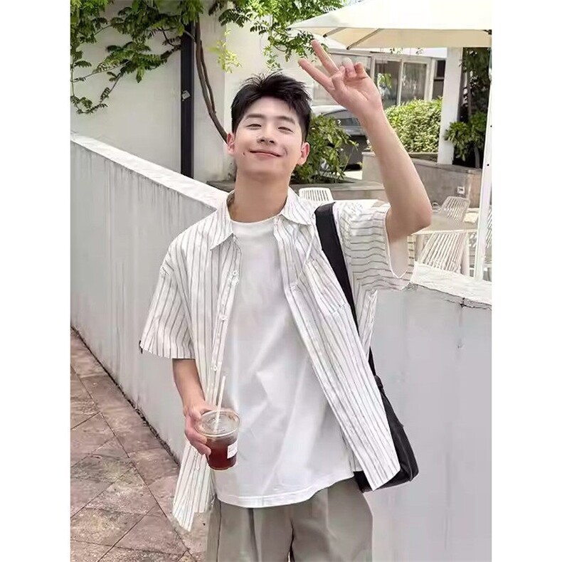 网图 少年感穿搭条纹短袖衬衫男款夏季宽松慵懒风衬衣外套925P45图片