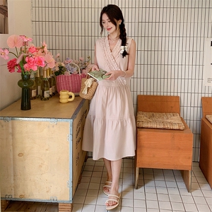 浅粉色木耳边无袖连衣裙女2025夏季新款韩系小个子甜美减龄背心裙图片