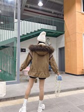 爆版中长款大毛领派克服排单款好卖，其它，金地雪