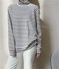 彩色条纹打底衫，其它，简单小珍