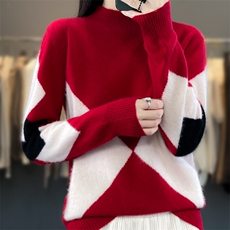 酒红色