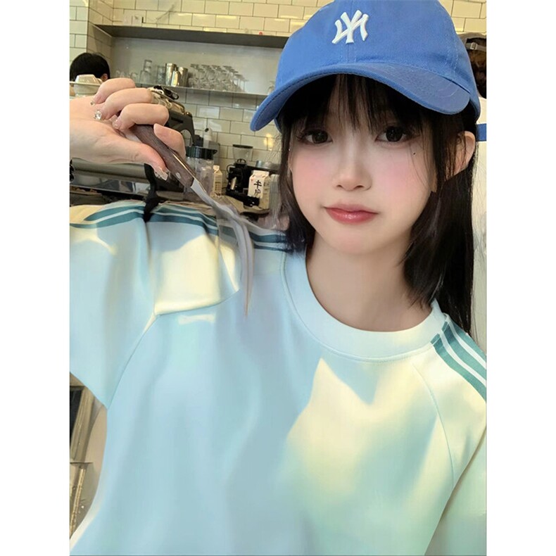 抖音得物品质二开240克宽松纯棉美式潮牌印花三条杠中性风短袖T恤,男装T恤,电商A486