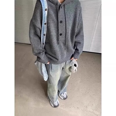 灰色
