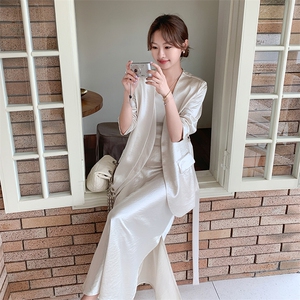 高级松弛感休闲西装套装女2025年春秋季新款韩版显瘦半身裙两件套图片