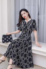 2023年夏装连衣裙，女装连衣裙，贻思茗