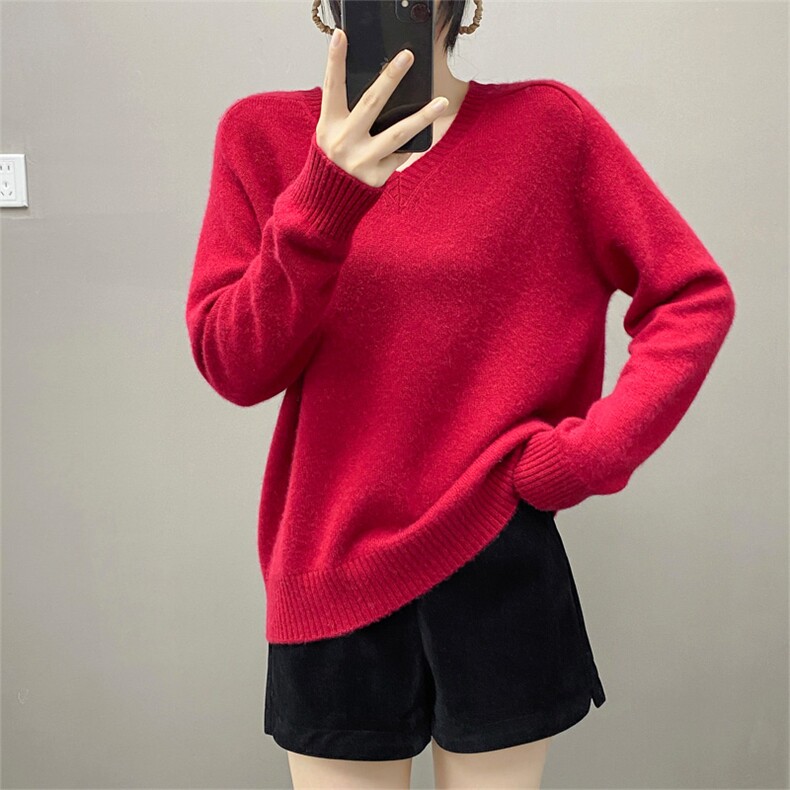 秋冬季加厚马鞍肩V领纯色气质时尚套头35%羊绒衫，女装羊绒衫，织绒羊