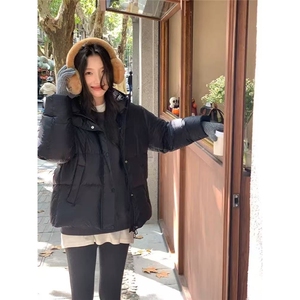 8008# 高品质手塞棉 白灵儿糖果色袖标短款连帽棉服女图片