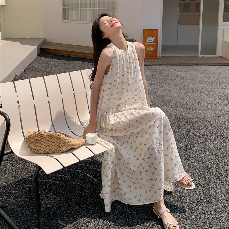 法式高级感碎花连衣裙2025年夏季新款无袖度假气质复古小个子长裙,女装连衣裙,2D075
