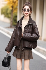 高端时尚柔软蛋白皮90白鸭绒羽绒服女2025冬季新款女显瘦皮衣外套，女装羽绒服，意芙