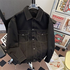 黑色