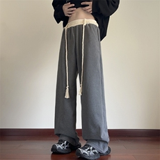 深灰色