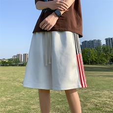 白色