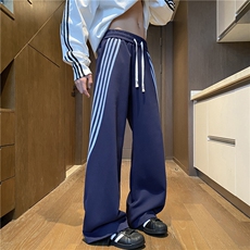 藏青色