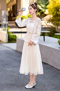 小香风套装女2025春夏新款防晒蕾丝上衣波西米亚网纱半身裙两件套图片