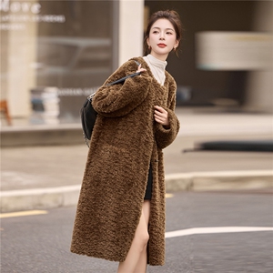 2025新款小泰迪2C256-655-P285-K385休闲皮毛一体毛绒保暖外套,女装皮草,2C256 2025新款小泰迪2C256-655-P285-K385休闲皮毛一体毛绒保暖外套,女装皮草,2C256