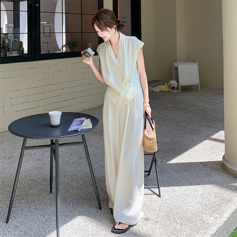 高级感老钱风一整套穿搭女2025夏季新款气质轻奢马甲阔腿裤两件套图片