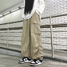 卡其色