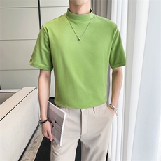 草绿色