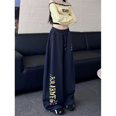 藏青色