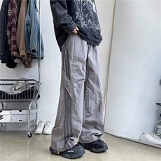 灰色