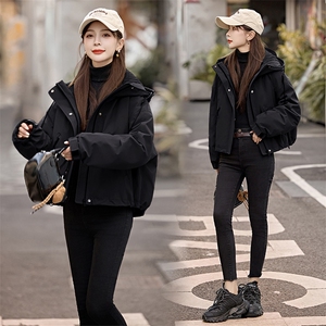 现货羽绒服冲锋衣2025年冬季新款女装图片