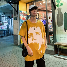 黄色