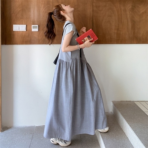 学院风拼接假两件条纹背带连衣裙女2025夏季新款韩版宽松a字长裙图片