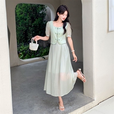现货新中式气质假两件套连衣裙女2024夏季新款复古元素改良旗袍，女装连衣裙，韩然一族