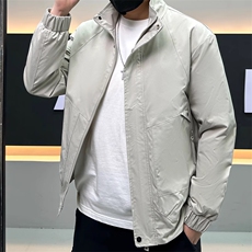 米白色