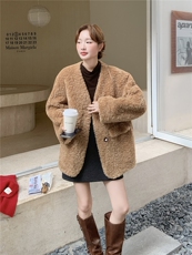 咖色美拉德复古V领羊羔毛外套女2025冬慵懒风保暖加厚毛绒绒上衣，女装短外套，浙宝210（原浙宝191）