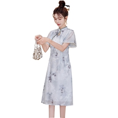 新中式连衣裙2024新款女装夏季超好看连身裙高端精致气质旗袍裙子，女装连衣裙，利佳可人