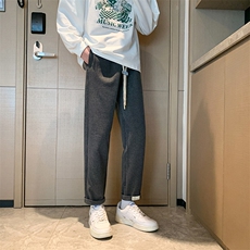 灰色