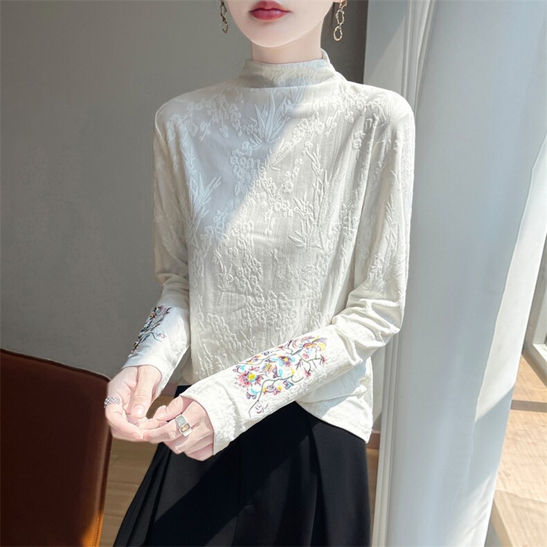 2025年秋季新款风刺绣针织半高领针织女士上衣时尚休闲通勤百搭,针织衫/毛衣,绒宛羊绒