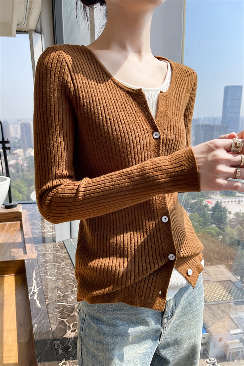 假两件单排扣针织衫女长袖2025秋季新款修身显瘦灰色软糯坑条上衣,针织衫/毛衣,春韵羊绒