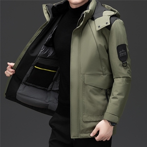2026新款中年户外羽绒服冲锋衣外套男款防风抗寒连帽羽绒服大衣图片